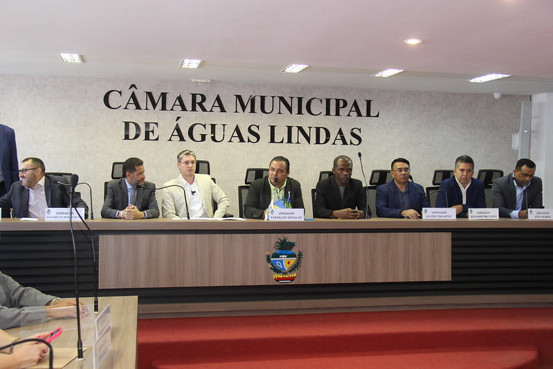 Stream episode Abertura do 8º Campeonato Municipal de Águas Lindas by  Prefeitura de ÁguasLindas podcast